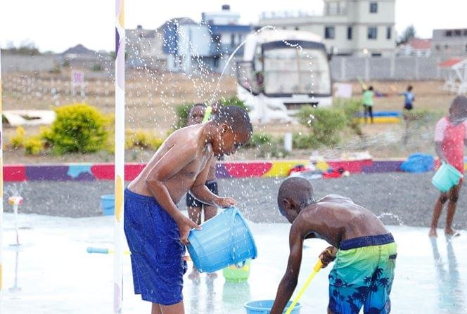 Splashpad slider 12