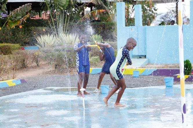 Splashpad slider 13
